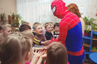 фото день рождения с человеком пауком екатеринбург