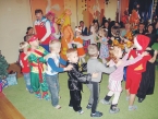Спектакль «Новогодний переполох в курятнике»: приключения для детей 2-4 лет