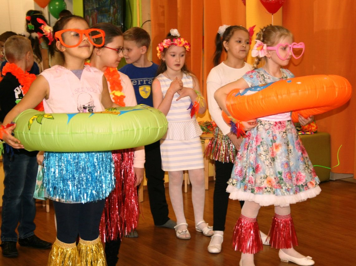 Реквизит для гавайской вечеринки Реквизит для гавайской вечеринки