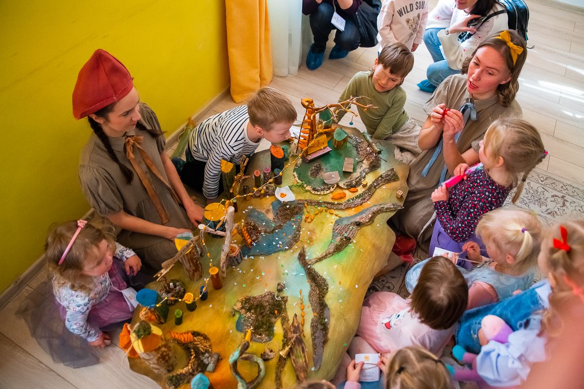 Красная Шапочка - Желтый квадрат