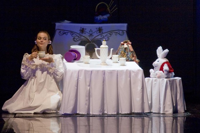 Алиса - Театр Кукол