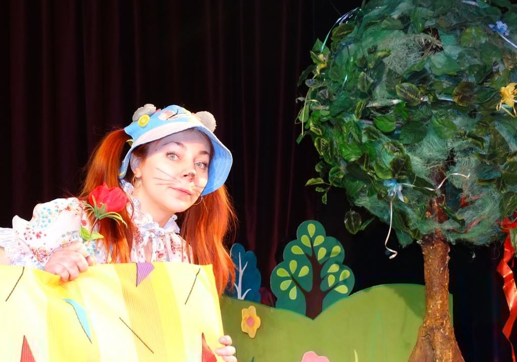 Как котенок с мышонком подружились - Алиса