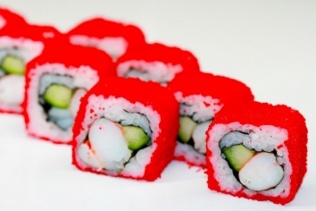 Ролл "Калифорния с креветкой"