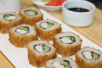 Горячий ролл " Бекон с курочкой"