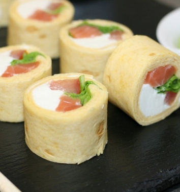 Ролл "Тортилья с лососем"