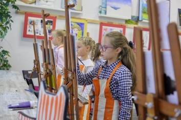 День рождения - рисуем акрилом 