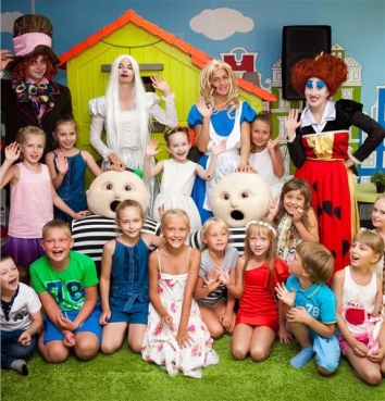 Аниматор Алиса в Стране чудес в Екатеринбурге