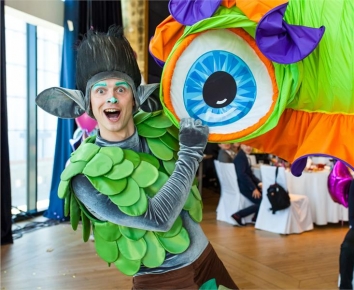 Аниматор Человек-Пружина в Екатеринбурге