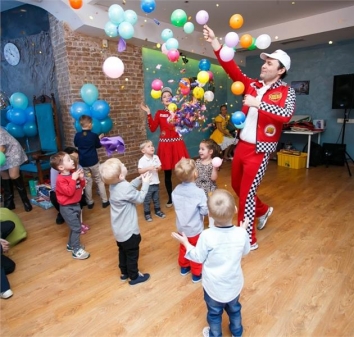 Шар-сюрприз на Новый год в Екатеринбурге