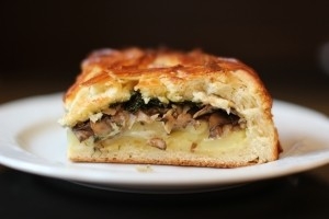 Пирог с картофелем и грибами