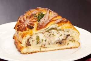 Пирог с кроликом и грибами 
